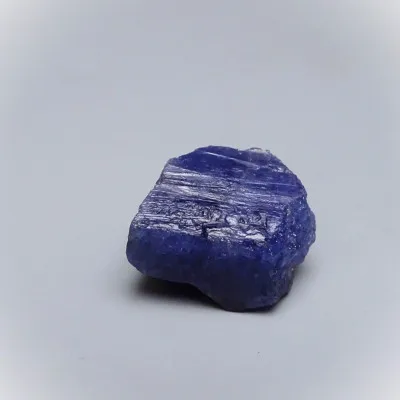 Tanzanit surový minerál 14,8g, Tanzánie | MINERALS-STONES