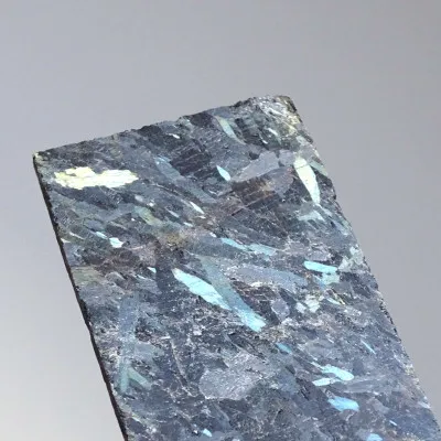 Nuummit přírodní minerál plát 100,8g, Grónsko | Minerals-stones