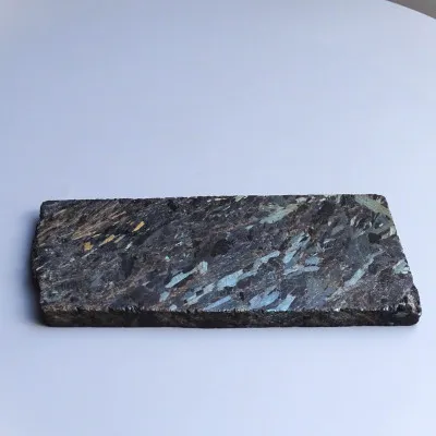 Nuummit přírodní minerál plát 136,1g, Grónsko | Minerals-stones