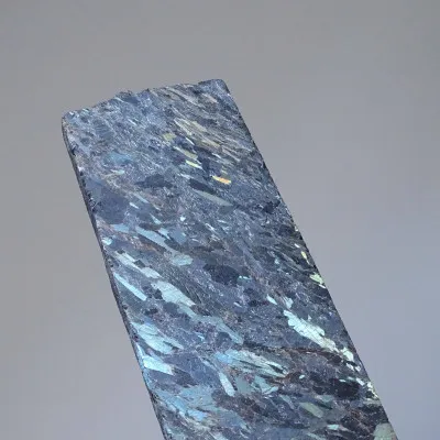Nuummit přírodní minerál plát 136,1g, Grónsko | Minerals-stones