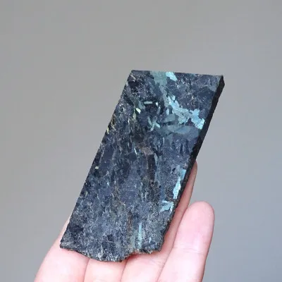 Nuummit přírodní minerál plát 52,3g, Grónsko | Minerals-stones