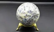 Dendritischer Opal (Merlinit) – natürlicher gewöhnlicher Opal mit Dendriten