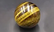 Tigerauge – natürliche Mineralien und polierte Steine