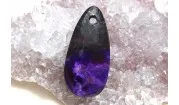 Sugilit – Anhänger aus natürlichem Mineral