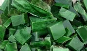 Nephrit, Jade – natürliche Mineralien und polierte Steine