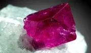 Spinel – přírodní drahokam